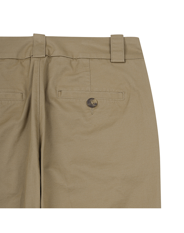 베네통글로벌 Solid chino trousers_4FRXDF09634A 착용컷