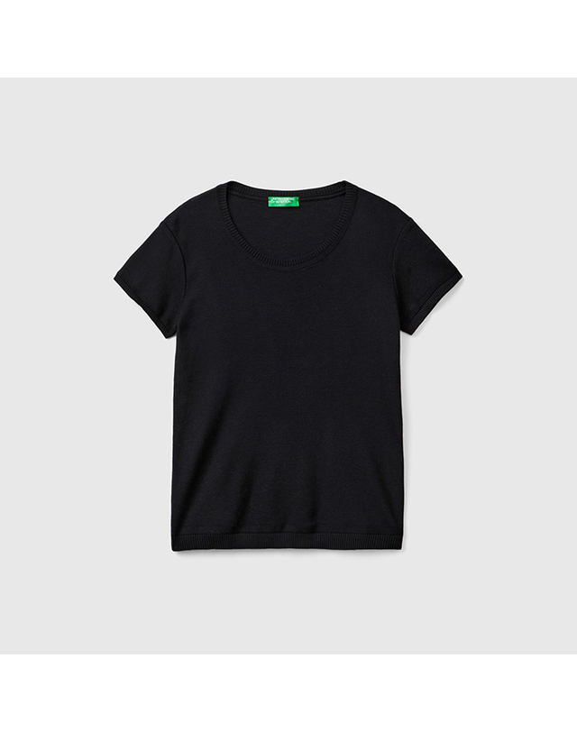 베네통글로벌 Round neck knit_1091D1M10BK1 착용컷