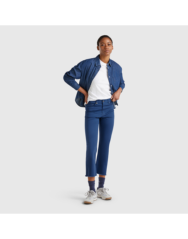 베네통글로벌 Crop bootscut trousers_46QRDE010217 착용컷