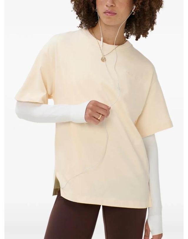 스웨티 베티 [해외직구] 26 FW Sweaty Betty 스웨티 엠보스드 로고 사이드 슬릿 티셔츠 SB04546 TP459369637 착용컷