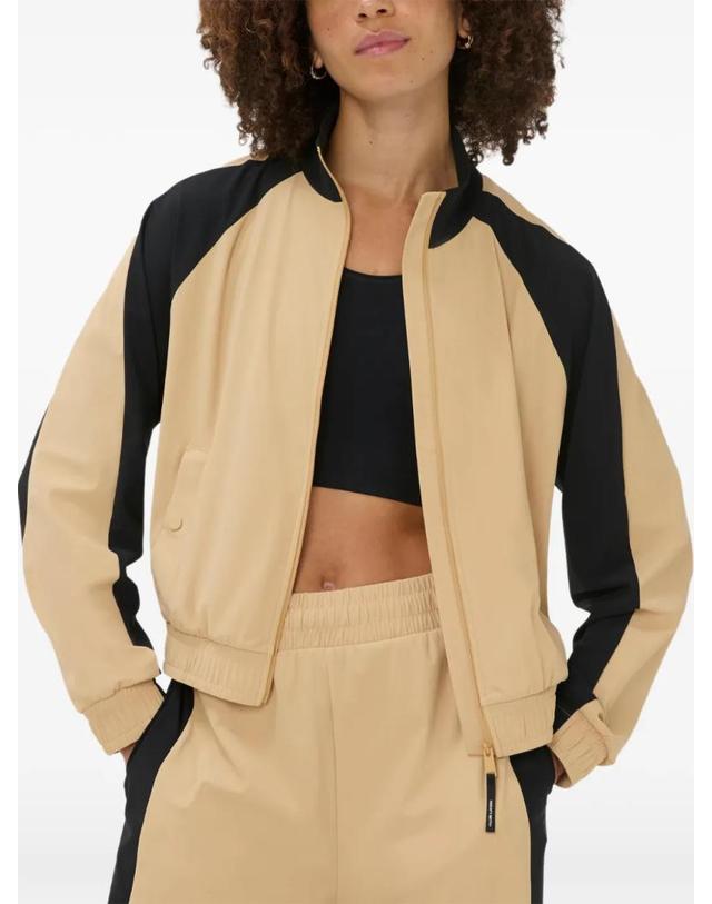 스웨티 베티 [해외직구] 26 FW Sweaty Betty 익스플로러 컬러 블록 래글런 소매 집업 스웨트셔츠 SB10849C TP459184018 착용컷
