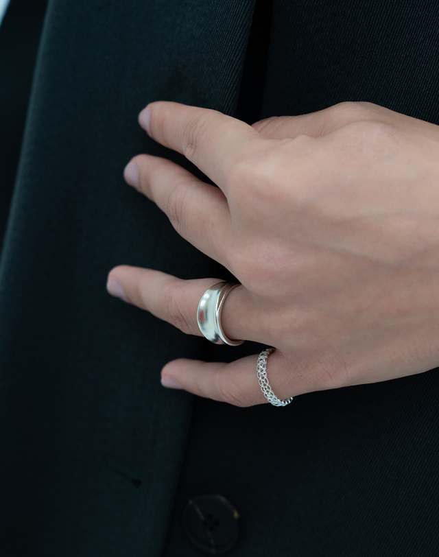 에니르 ONE FINE DAY LACE SHAPED RING - R1028 착용컷