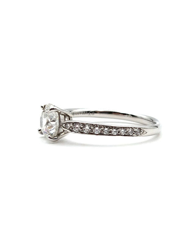 티파니 앤코 티파니앤코 [중고명품] [중고명품] ﻿티파니 하모니 1.01ct 다이아 반지 그레이 착용컷