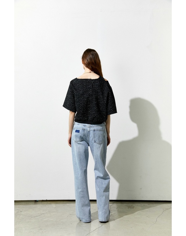 티케비 asymmetry neck top 착용컷