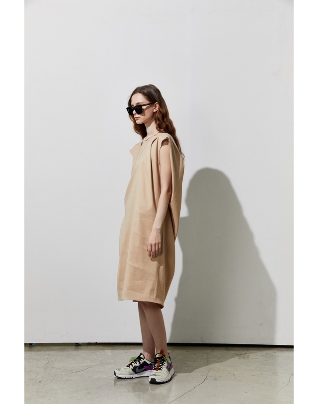 티케비 shoulder dress 착용컷