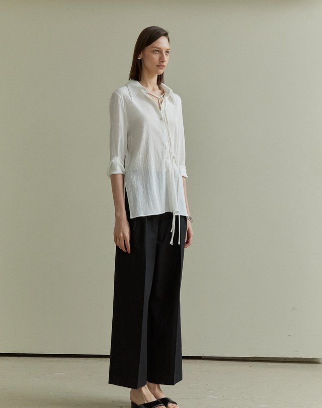 티케비 GWYNETH SHIRTS 착용컷