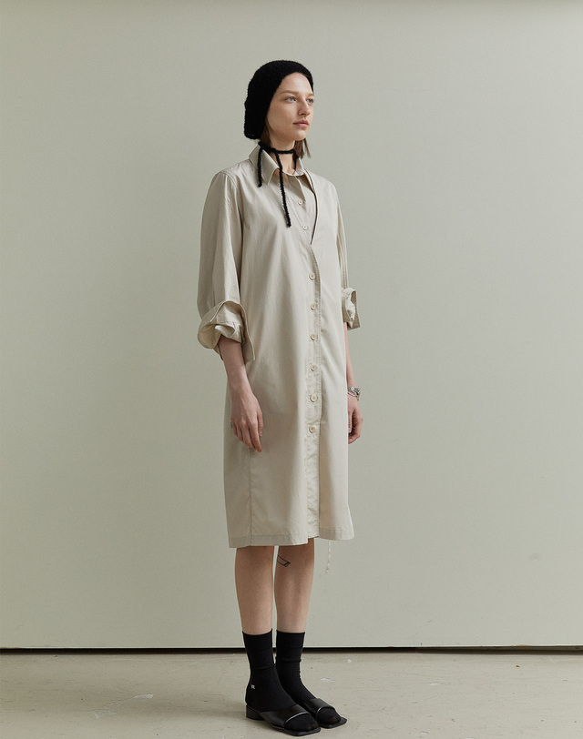 티케비 ITALY COTTON OUTER DRESS BEIGE 아이보리 착용컷