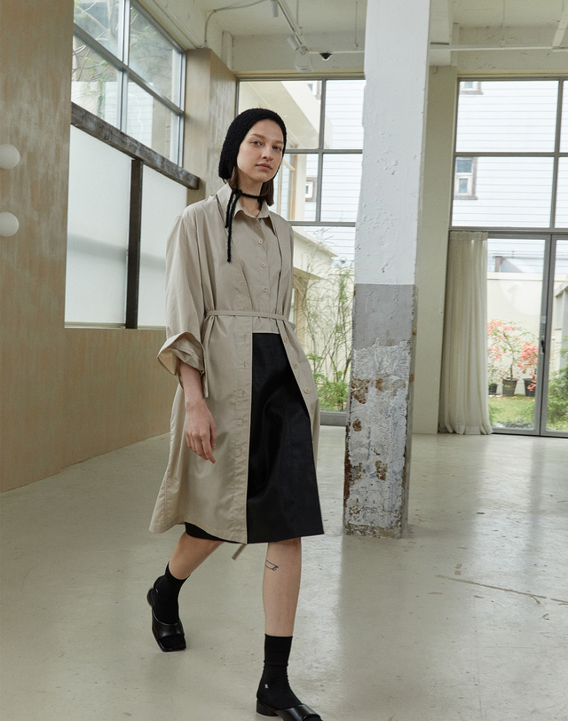 티케비 ITALY COTTON OUTER DRESS BLACK 착용컷