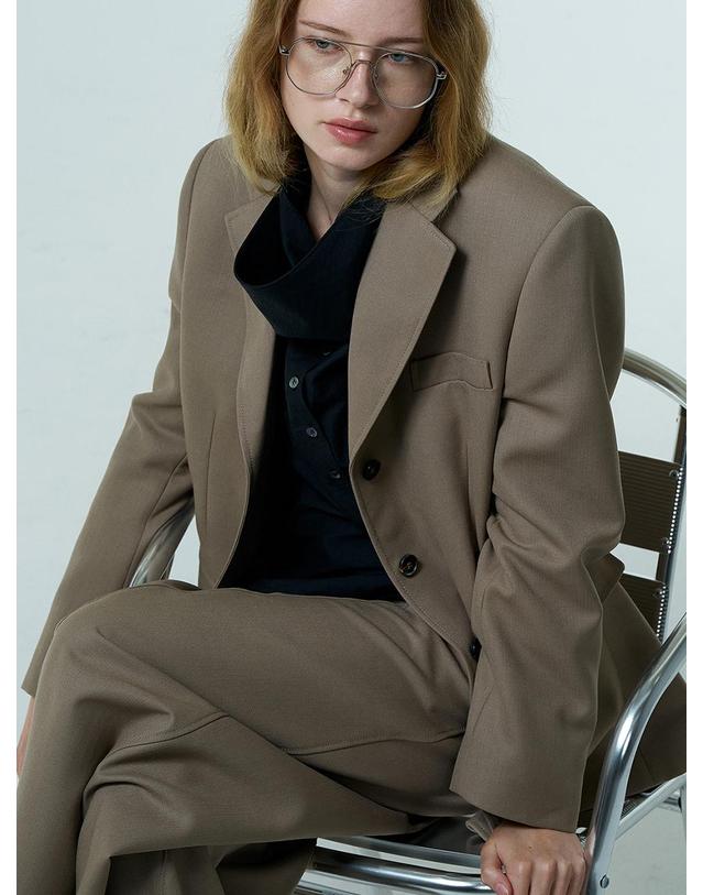 티케비 TRADITIONAL 3 BUTTON JACKET_BEIGE 착용컷
