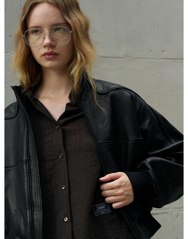 티케비 TEXTURED BALOON SLEEVE SHIRTS_BROWN 착용컷