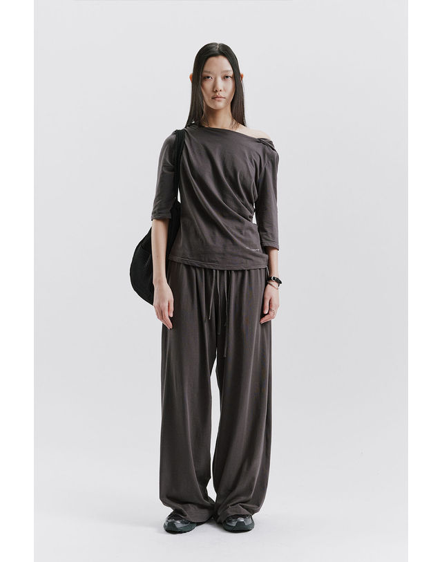 티케비 DRAPE HOODIE TOP 착용컷