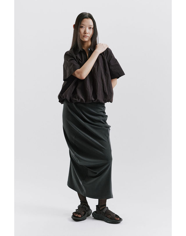 티케비 DRAPE FORMATION SKIRT 착용컷