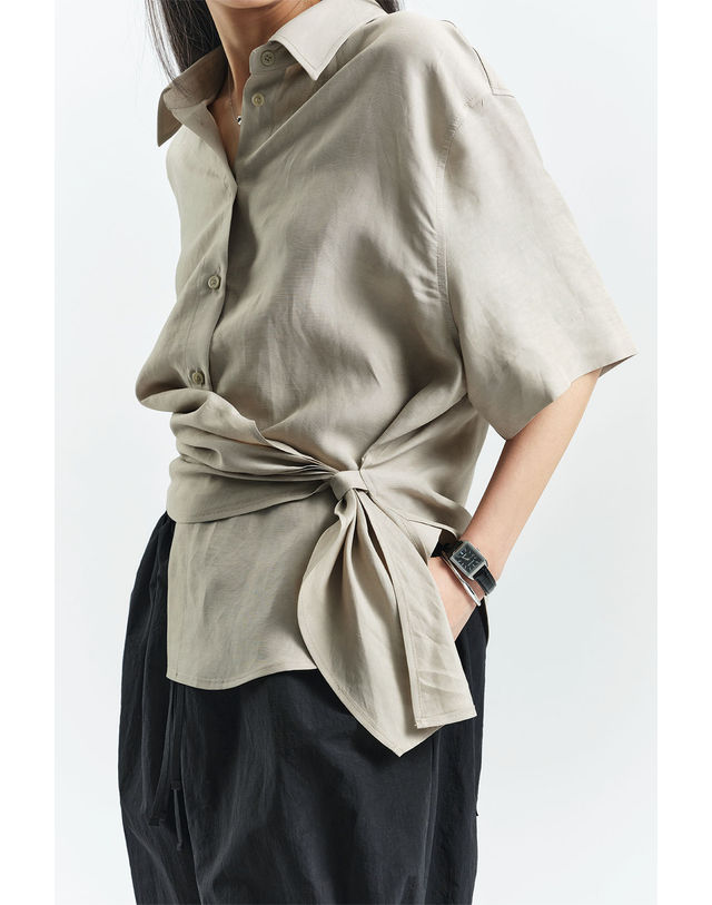 티케비 LINEN TIE WRAPPED SHIRTS 착용컷