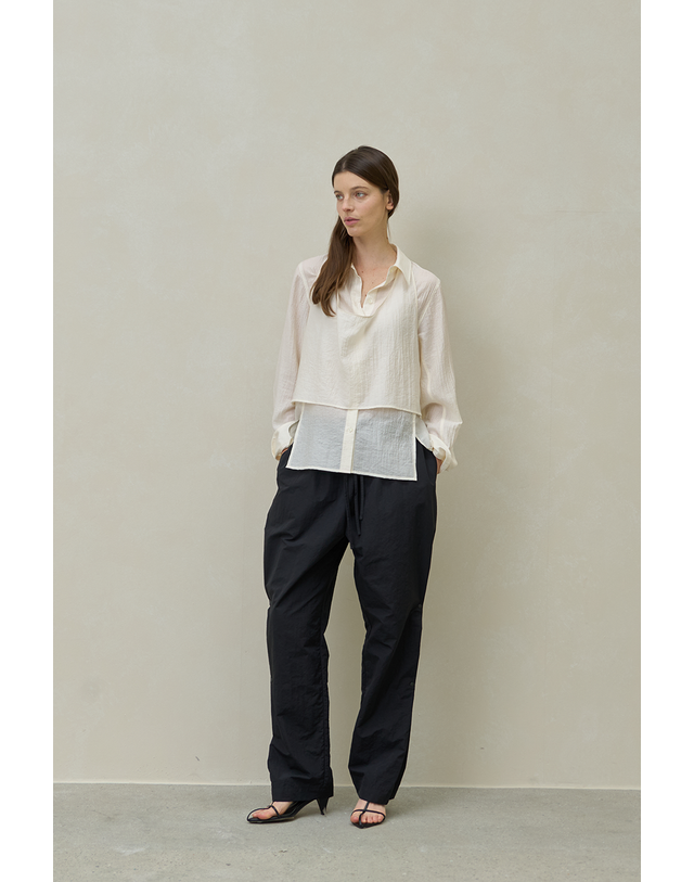 티케비 REODER)LINEN SPORTY STRING PANTS BLACK 착용컷