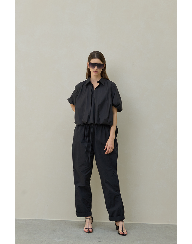 티케비 REODER)LINEN SPORTY STRING PANTS BLACK 착용컷
