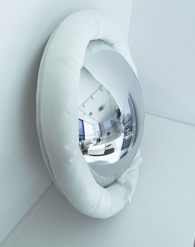 미호미두 Fisheye White Cushion Mirror 착용컷