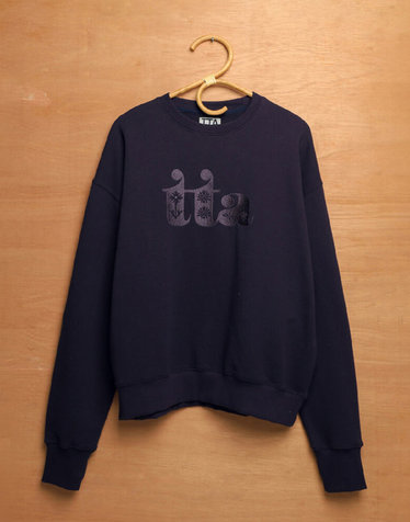 GARDEN EMB THUMBHOLE SWEATSHIRTS-ONYX NAVY