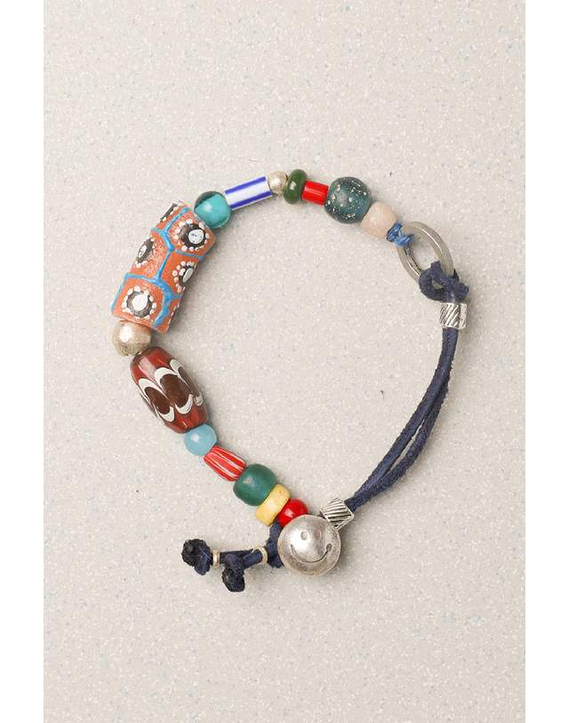 토우토우아카이브 MAUI LEATHER BRACELET-NAVY : ARCHIVE-005 착용컷