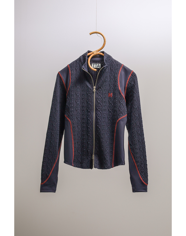 토우토우아카이브 AIR CABLE KNIT HALF 2WAY ZIP UP JACKET-NAVY LIGHT 착용컷