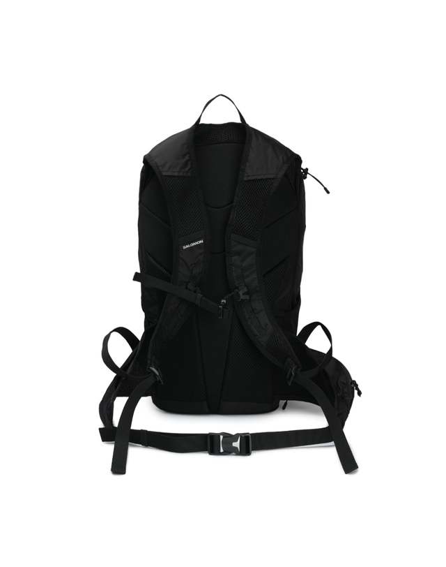 살로몬 살로몬 트레일블레이저 20 블랙 LC2182600 착용컷