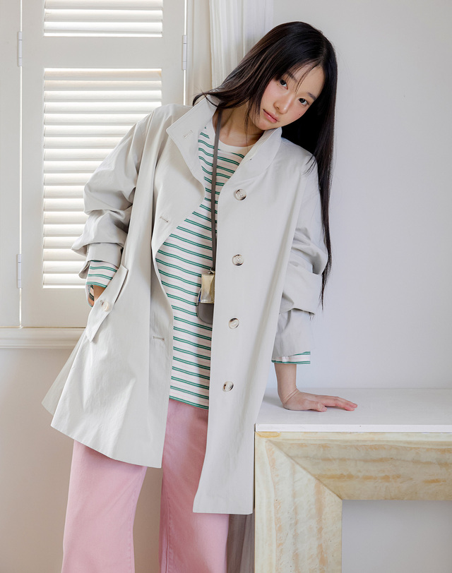 올리브데올리브 스트라이프 자수 티셔츠 OE6SE1660 착용컷