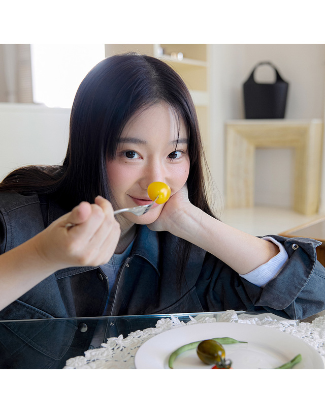 올리브데올리브 피그먼트워싱 워크자켓 OW6SM2060 착용컷