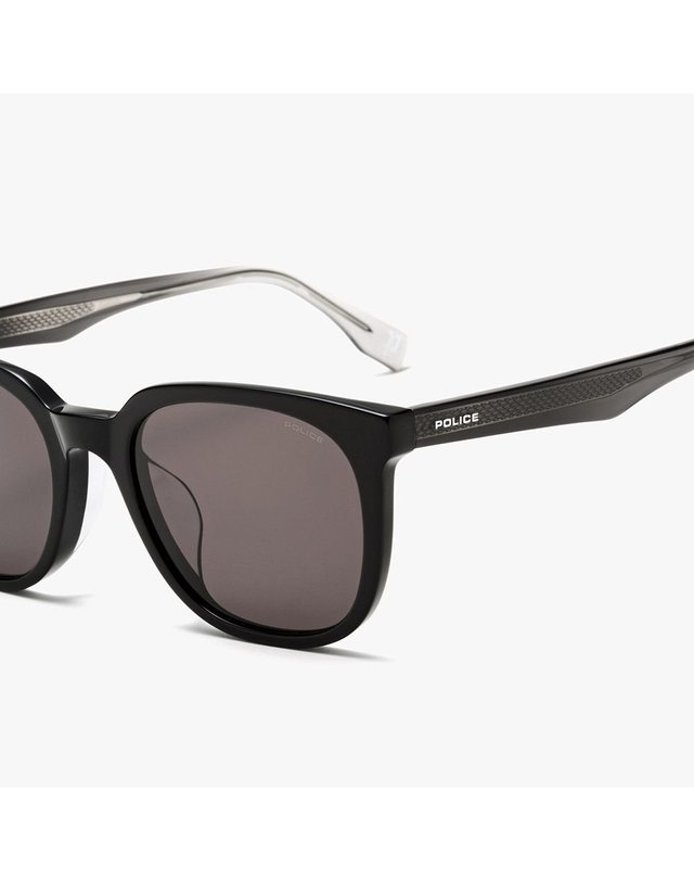 폴리스 아이웨어 POLICE eyewear [갤러리아] 폴리스 선글라스(SPLT56K 0700 53) 착용컷