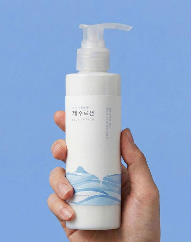 제주닮 제주닮 제주 로션 250ml 보습 비건 미백 주름 장벽 암반수 착용컷