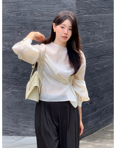 [루시 pick] 코스모 버튼 랩 블라우스 긴팔ver 아이보리
