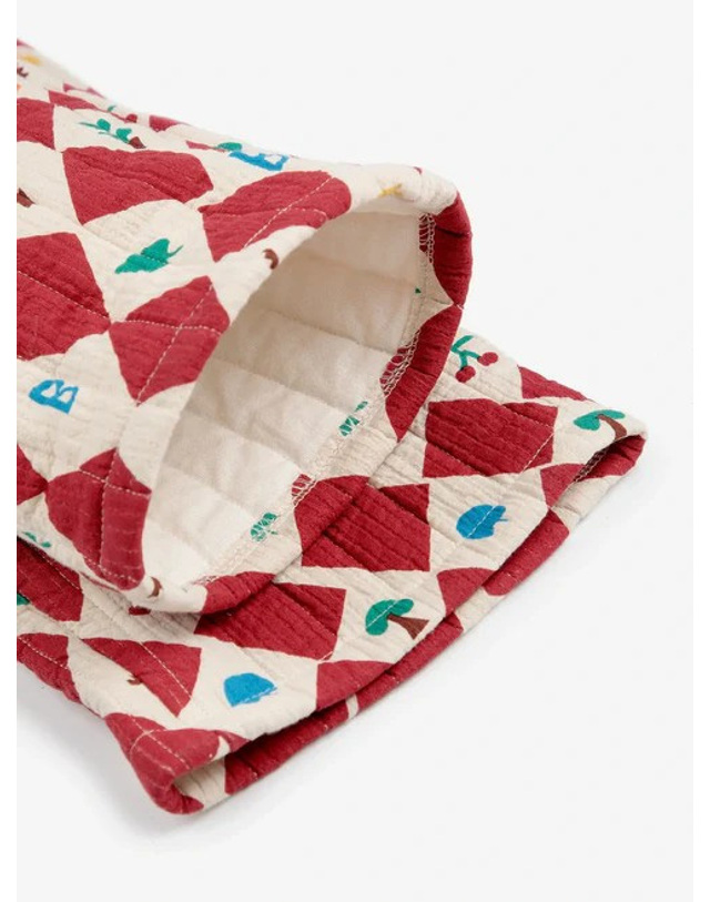 보보쇼즈 [BOBO CHOSES] 보보쇼즈 24FW 키즈 퀼팅 팬츠 Harlequin all over quilted pants B224AC096 착용컷