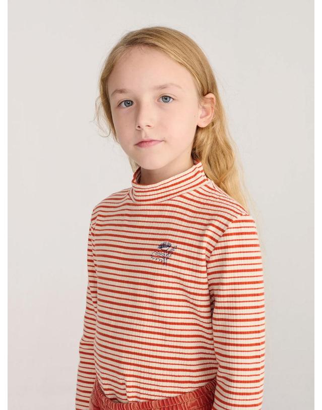 보보쇼즈 보보쇼즈 26FW 아동 터틀넥 티셔츠 ENERGY FLOWER STRIPES TURTLE NECK T-SHIRT B226AC022 착용컷