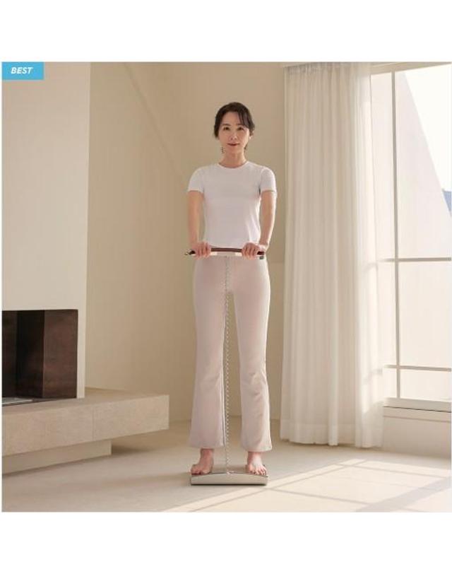 인바디 [인바디] 체지방 측정 스마트 체중계 다이얼 (색상선택) / H40NWi 착용컷