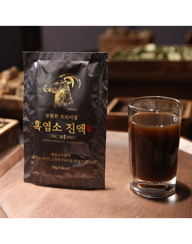 주식회사 윤오헬시 [국내산] 참진한 프리미엄 흑염소 진액 60포 착용컷