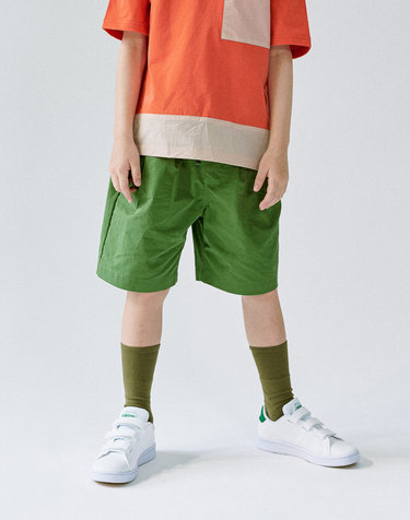 DILLAEARTH TWO TUCK COTTON BANDING SHORTS KHAKI