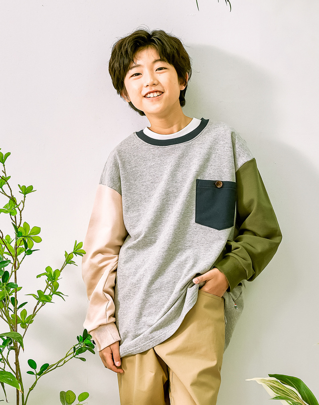 딜라어스 DILLAEARTH VINTAGE BLOCK POCKET RELAXED LONG SLEEVE 착용컷