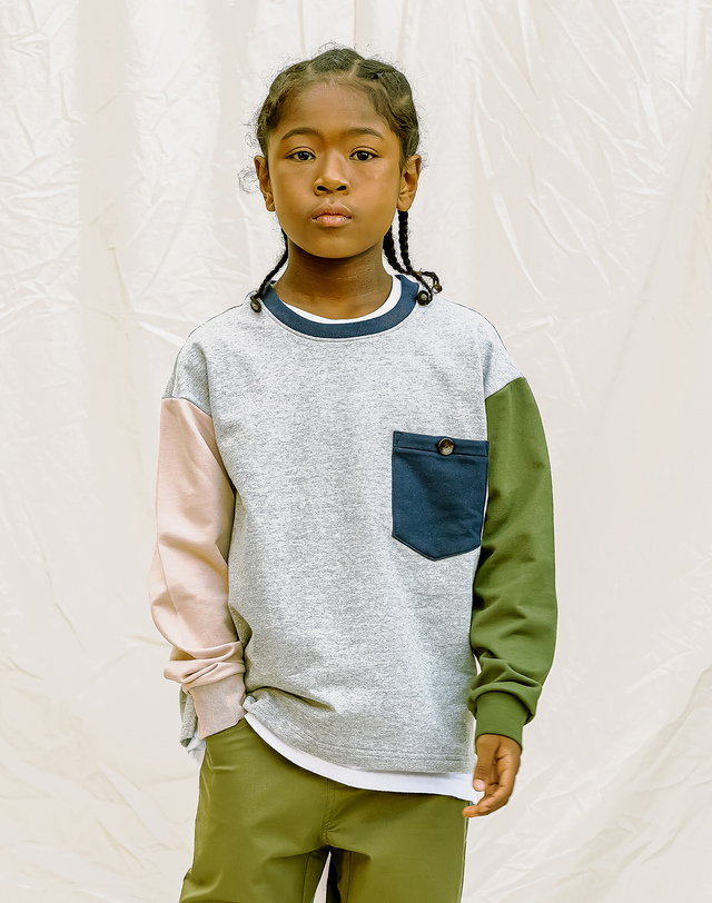딜라어스 DILLAEARTH VINTAGE BLOCK POCKET RELAXED LONG SLEEVE 착용컷