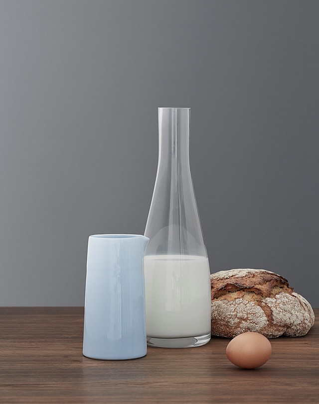 스텔톤 스텔톤 엠마 밀크저그 블루 300ml 착용컷