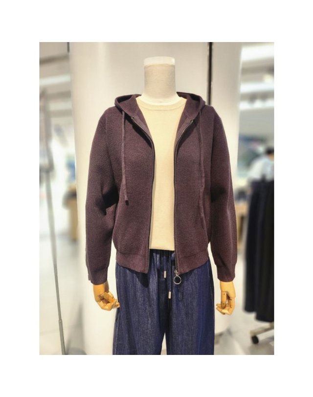 비씨비지 [갤러리아] [26/F/W] 후드 니트 가디건 (B6F8K182) 착용컷