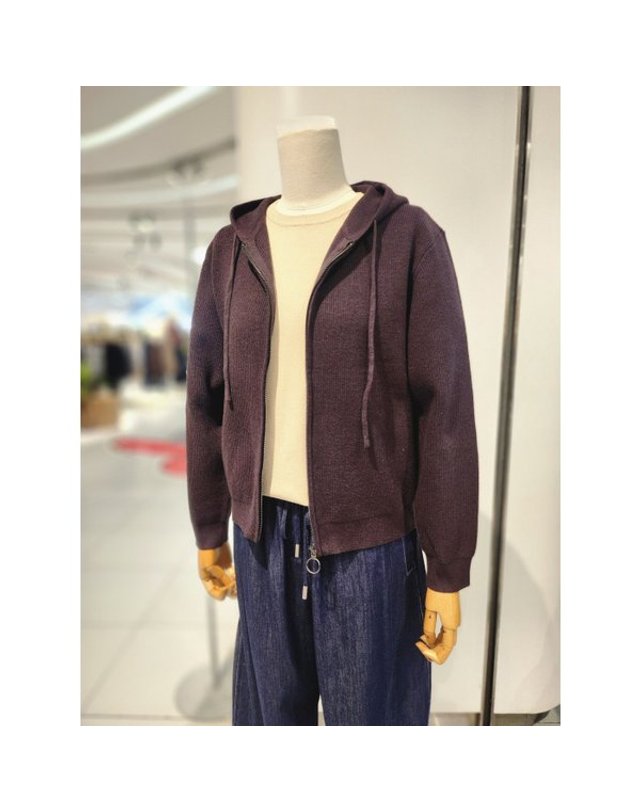 비씨비지 [갤러리아] [26/F/W] 후드 니트 가디건 (B6F8K182) 착용컷