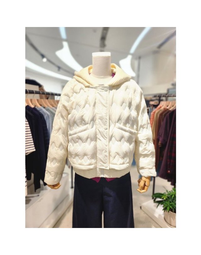 비씨비지 [갤러리아] [26/F/W] 나그랑 후드 다운 점퍼 (B6W9Y978) 착용컷