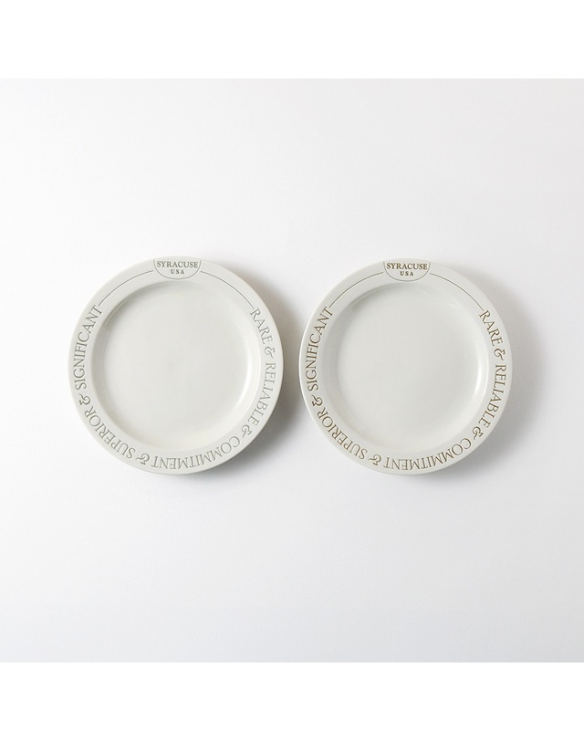시라쿠스 레터링 접시24cm 1p (2컬러) 착용컷