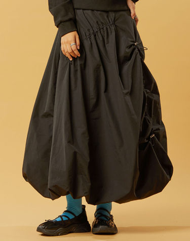 벌룬 셔링 스트랩 롱스커트 [BLACK]