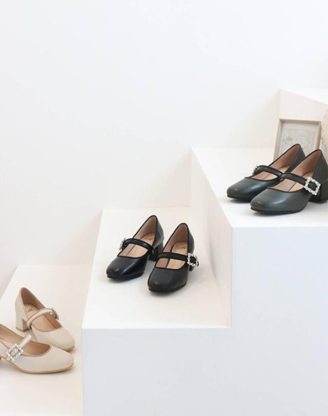 머랭고 소가죽 소프트 메리제인 펌프스 4cm M23F09 착용컷