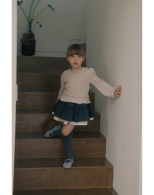 아이보리스튜디오 엘로디 가디건 세트(Beige eyelet) 착용컷