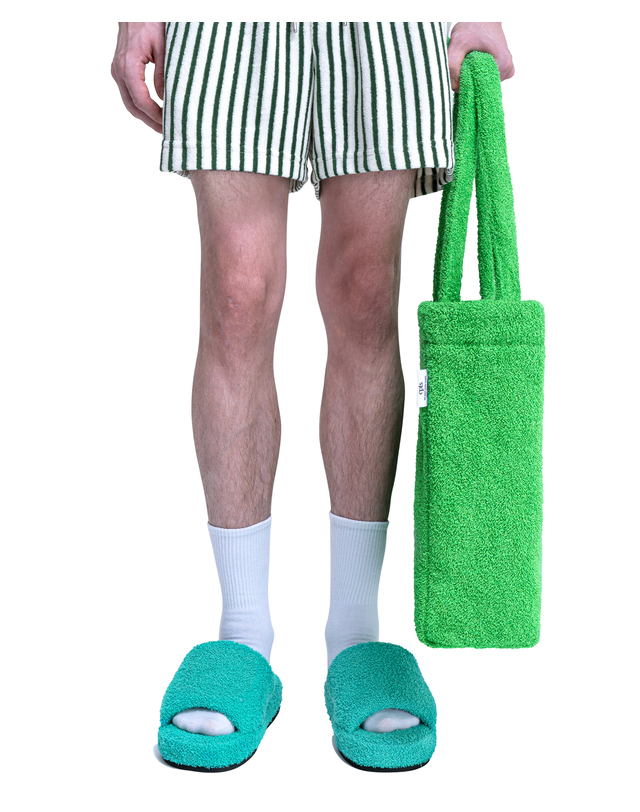 씨피티에스 TOWELING SQUARE BAG_GREEN 착용컷