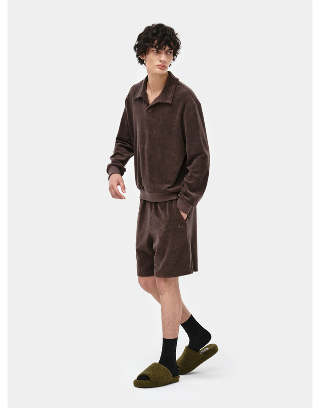 씨피티에스 CLASSIC TOWELING HALF SHORT_BROWN 착용컷