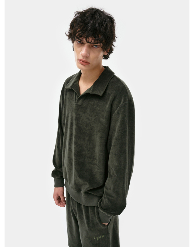 씨피티에스 CLASSIC TOWELING POLO SETS_KAHKI 착용컷