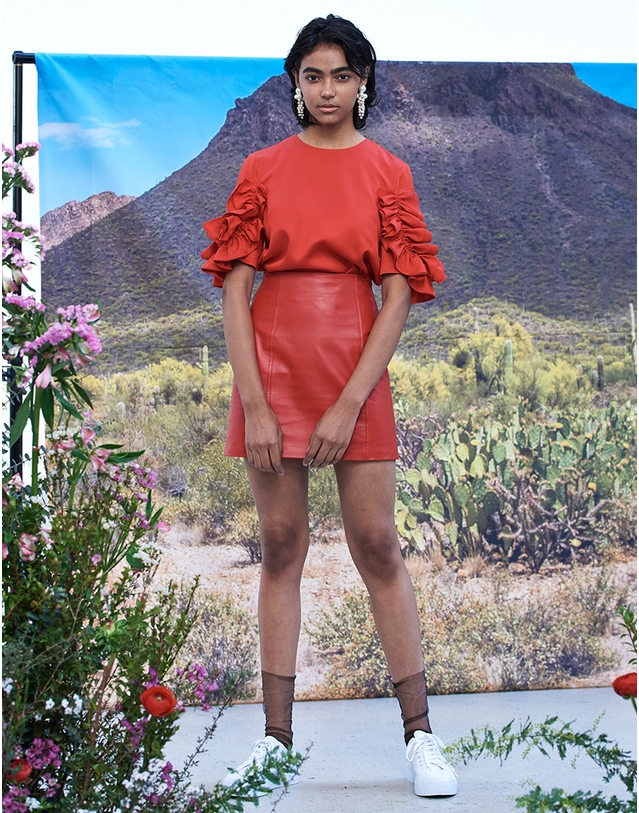 워브먼트 [22SS] Real Leather Mini Skirt - Red 착용컷