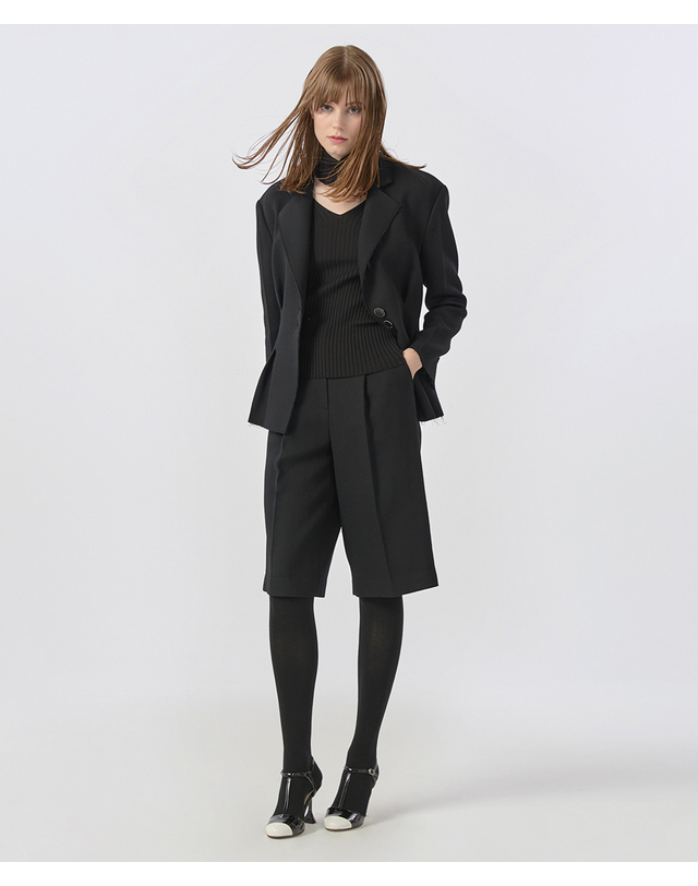 워브먼트 [22FW] Wool Bermuda Pants - Black 착용컷