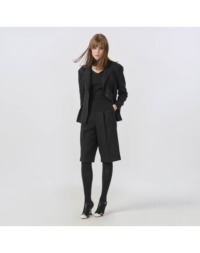 워브먼트 [22FW] Wool Bermuda Pants - Black 착용컷